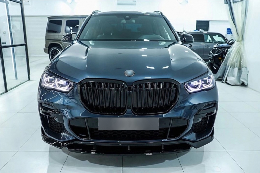 Bodykit BMW X5 G05 M-Tech Black Knight Design Glans Zwart