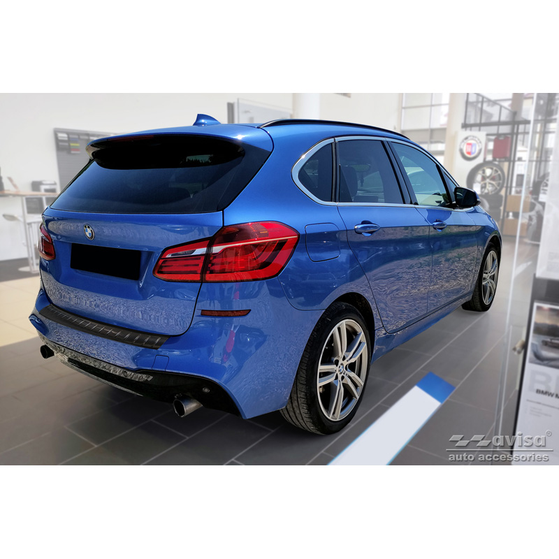 Zwart RVS Achterbumperprotector  BMW 2 Active Tourer F45 2013-2021 met M-Pakket 'Ribs'