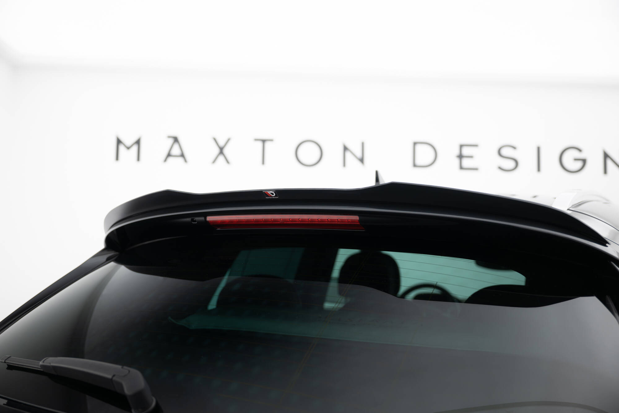 Spoiler Cap Maserati Levante GT MK1 Facelift maxton Glanzend zwart