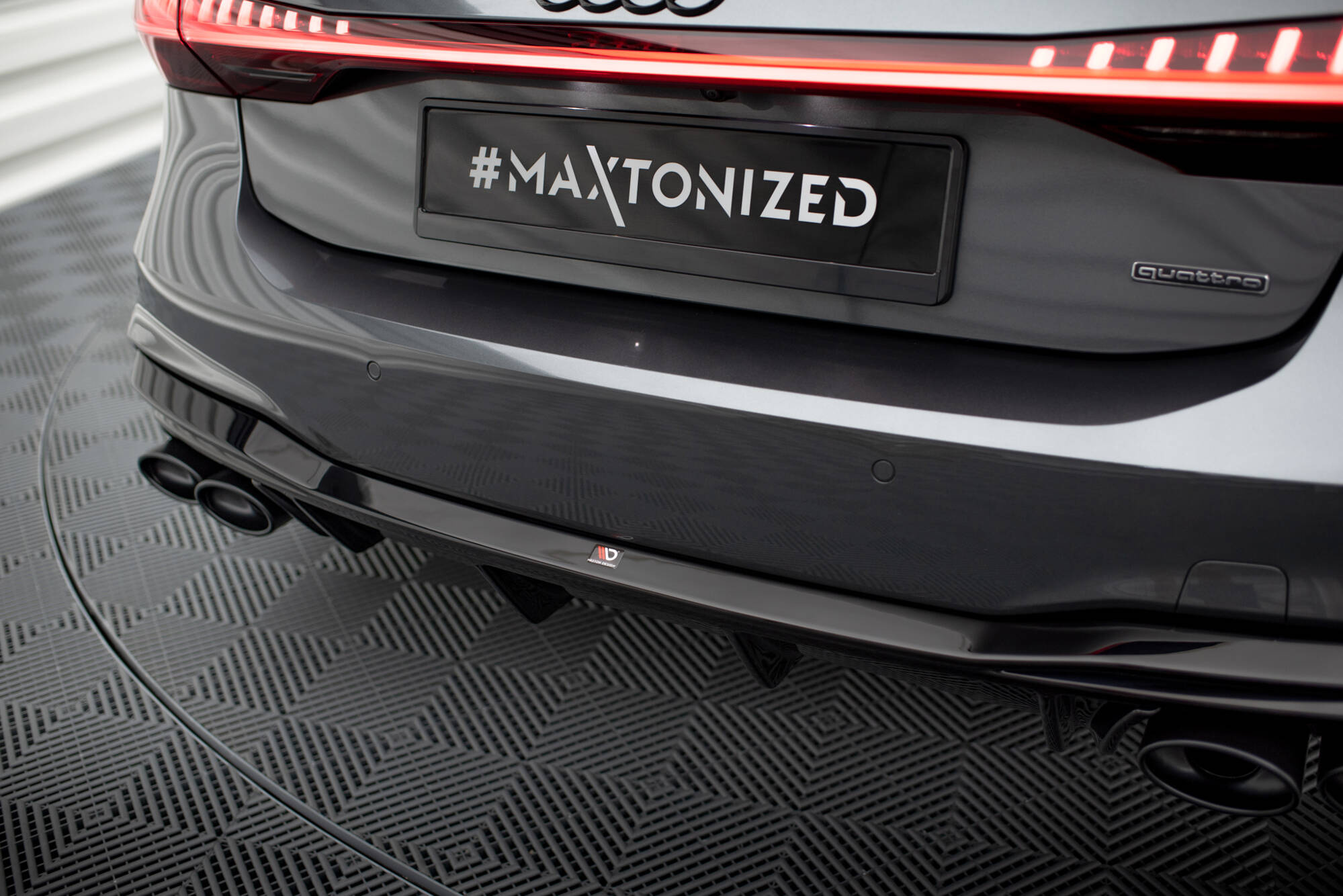 Diffuser Audi A7 C8 S-Line Maxton Glans Zwart Zwarte Sierstukken