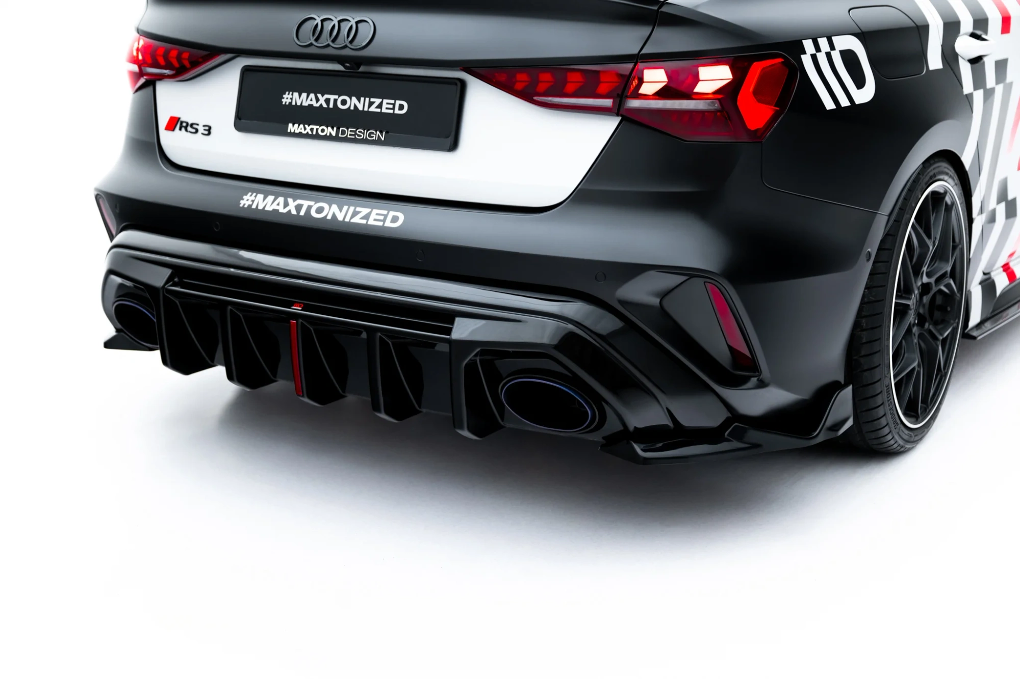Zij-Diffuser Audi RS3 Sedan 8Y Facelift Maxton Glans Zwart V.2