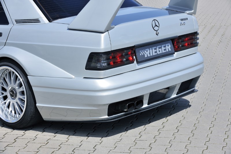 Achterbumper breedbouw ll Mercedes W201 Rieger(Polyester)