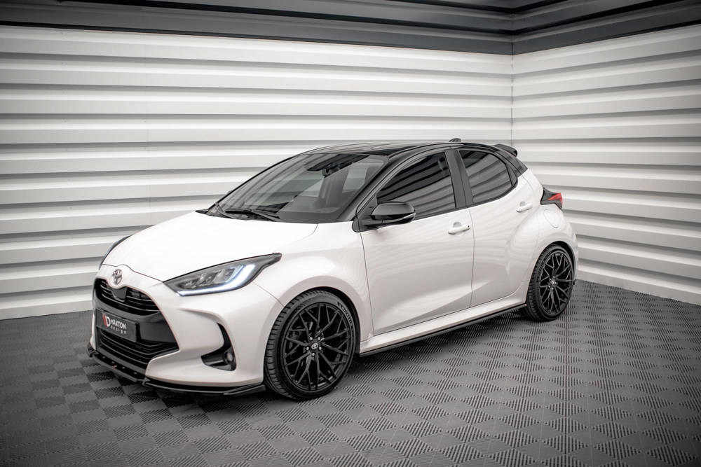 Zijskirts V.2 Toyota Yaris MK4 Maxton Glans Zwart