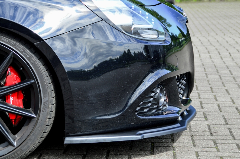 Voorspoiler Alfra Romeo Giulietta Glans Zwart