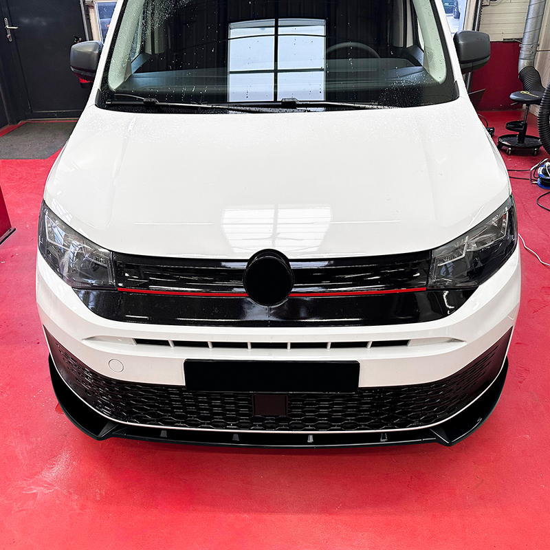 Voorspoilerlip  Volkswagen Caddy V 2020- (Glanzend Zwart ABS)