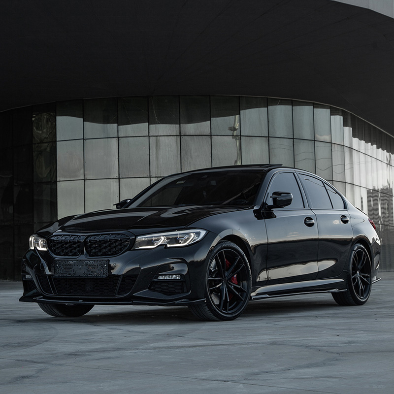 Oneway Complete bodykit  BMW 3-Serie G20 Sedan M-Pack & M340i 2018-2022 (met ovale uitlaatsierstukken) - Glanzend zwart