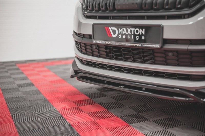 Voorspoiler Skoda Kodiaq 1 sportline/RS Maxton Design glans zwart