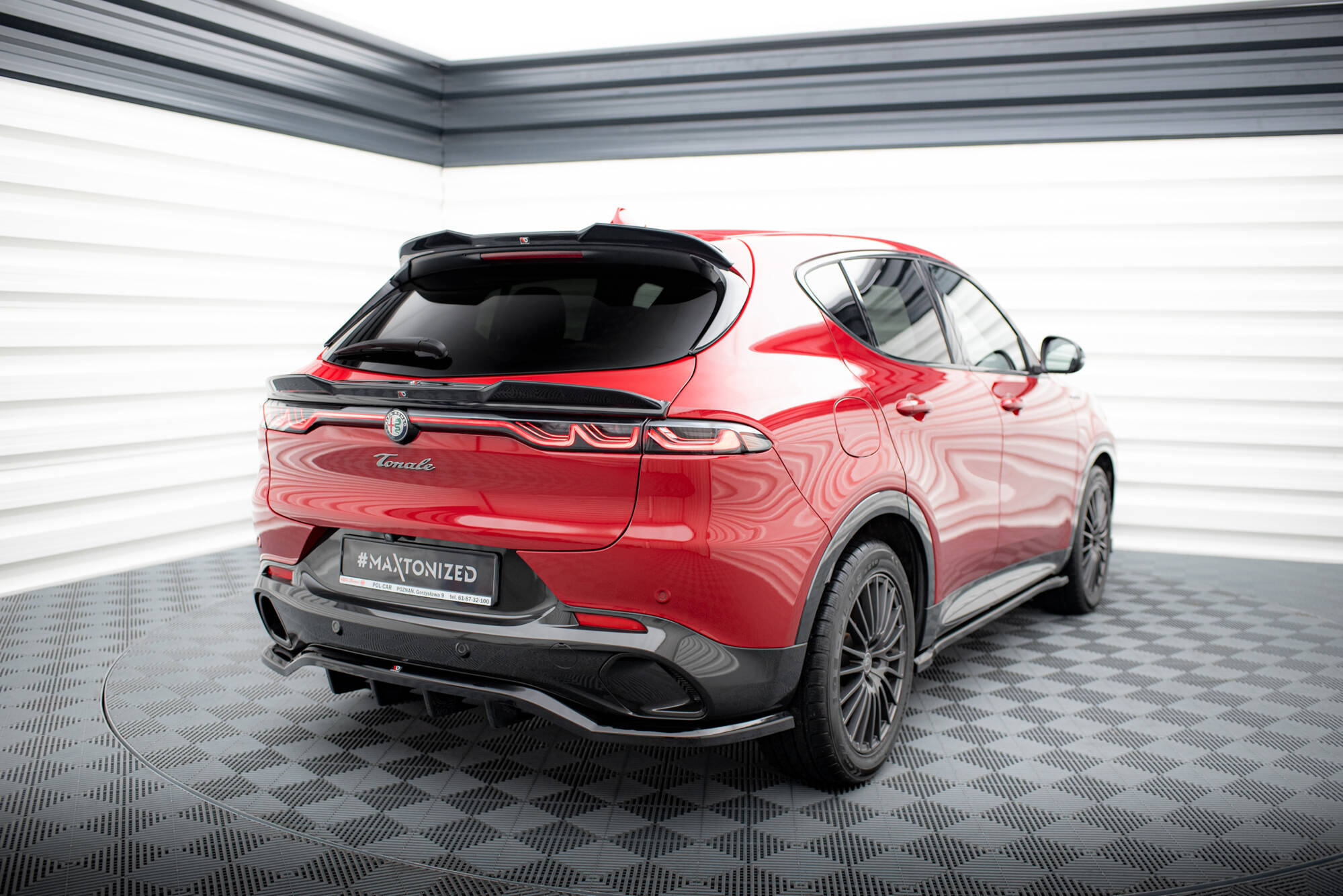 Bodykit Alfa Romeo Tonale MK1 Maxton Glanzend zwart