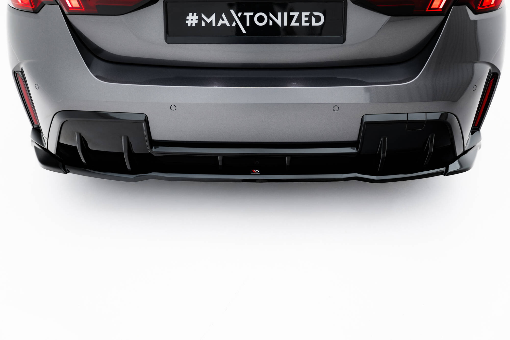 Bodykit V.1 BMW 1 M-Pack F70 Maxton Glanzend zwart