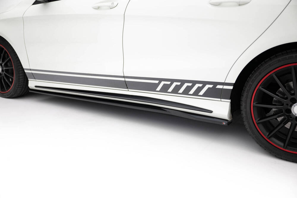 Zijskirts Mercedes-Benz CLA AMG-Line C117