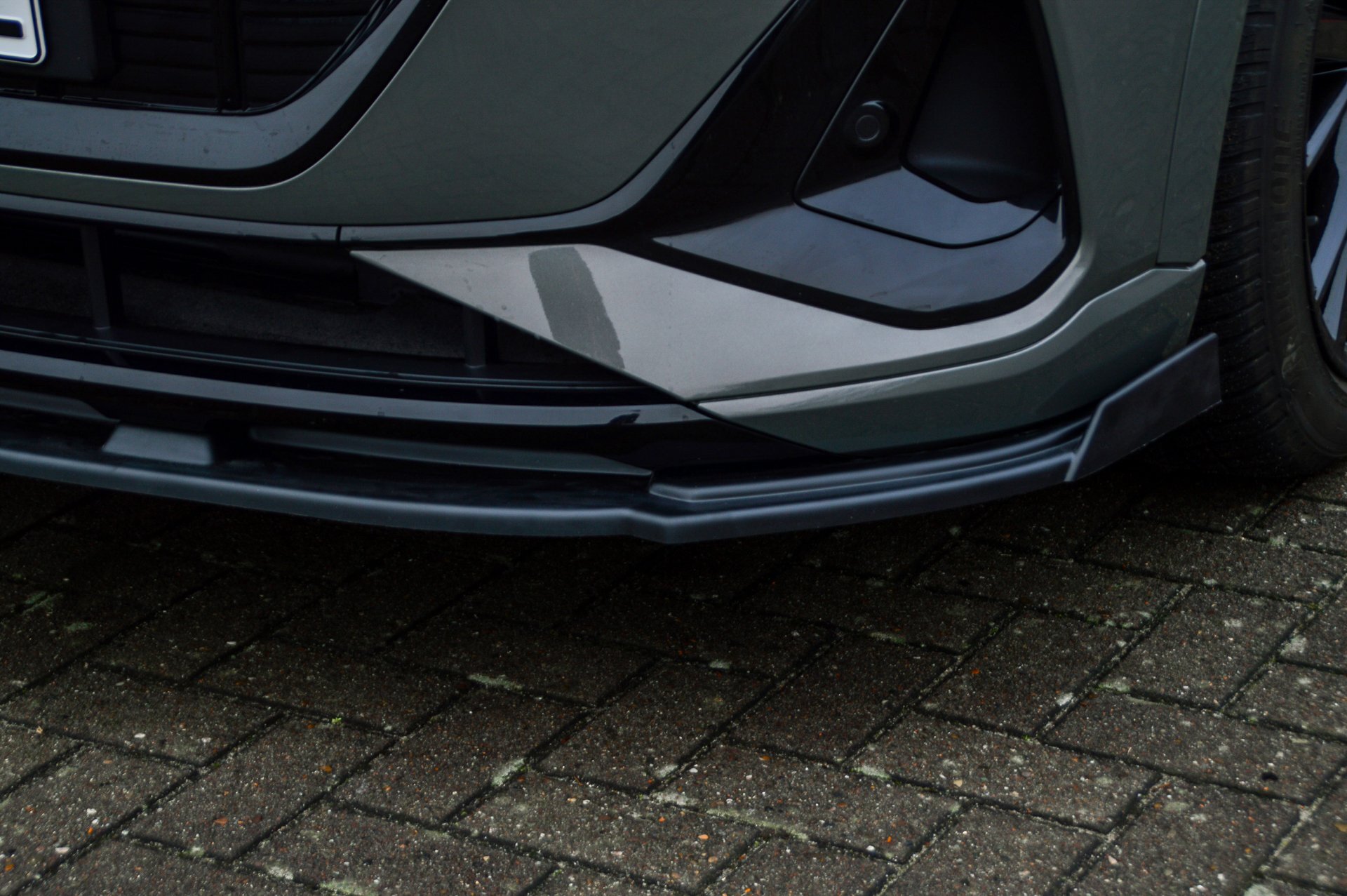 Voorspoiler Audi E-Tron S-Line IN Tuning Glans Zwart