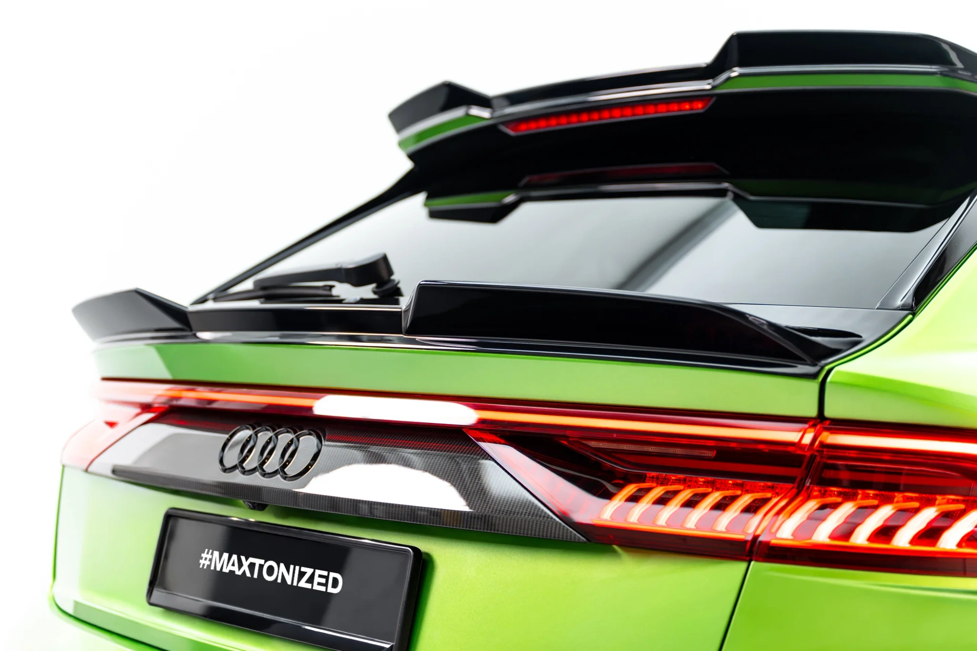 Onderste 3D Spoiler passend voor Audi Q8 / Q8 S-Line / SQ8 / RSQ8 Glans Zwart – Maxton Design