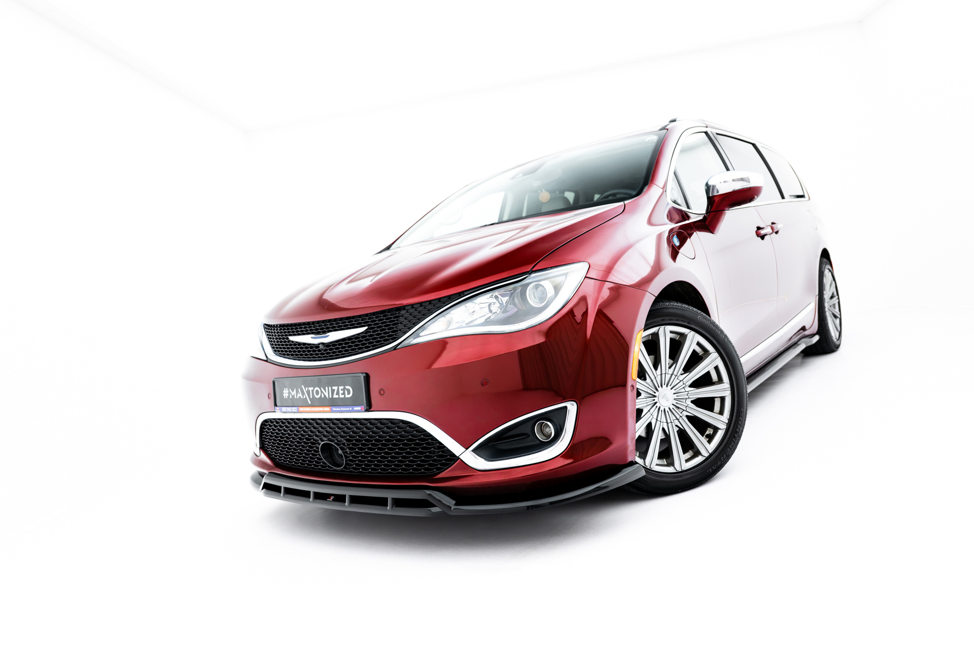 Bodykit Chrysler Pacifica Mk2 V.2 Glans Zwart