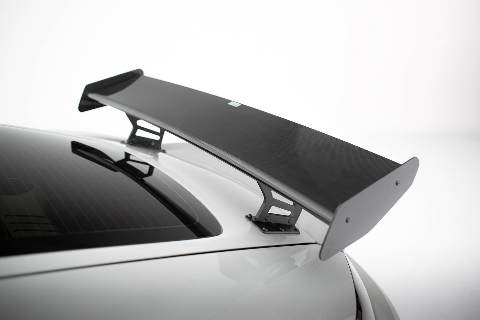 Carbon Spoiler V.1 + LED Porsche 718 Cayman 982C Maxton