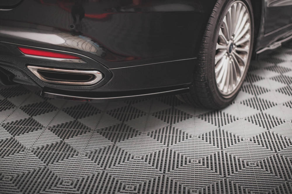 Zijdiffusers Ford Mondeo MK5 Glans zwart