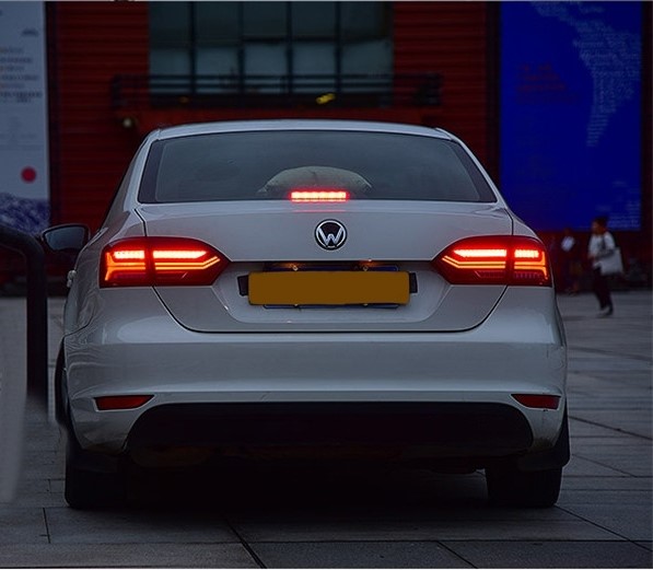 Taillights VW Jetta IV 10-17 LED DRL black