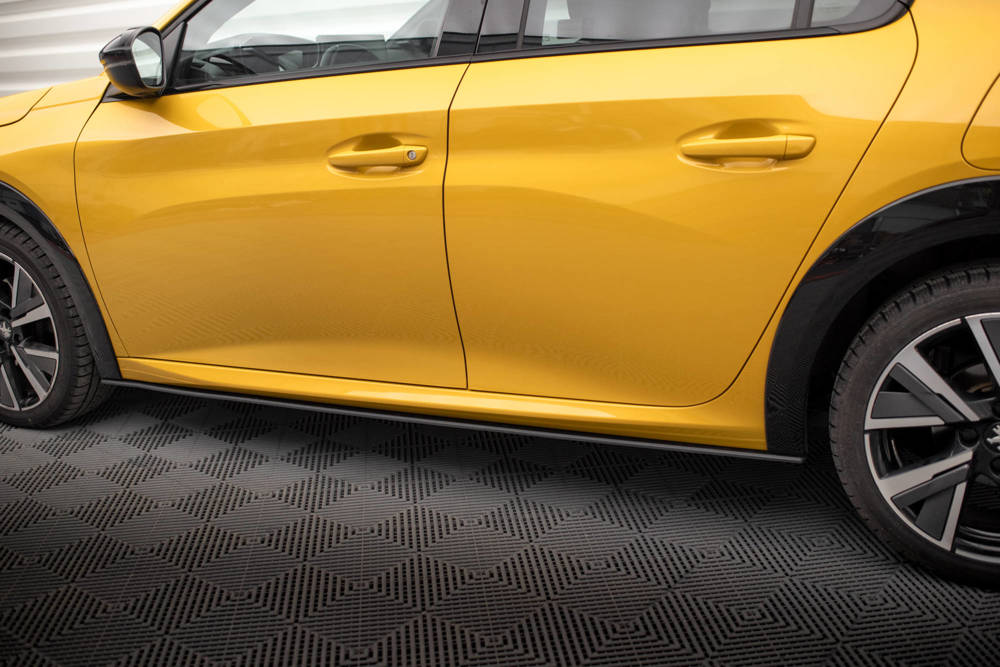 Zijskirts Street Pro Peugeot 208 GT Maxton