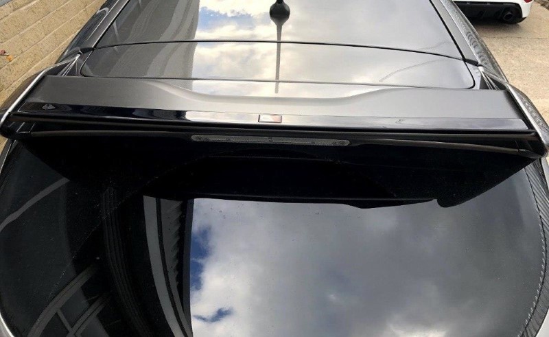 Spoilerkap Ford Focus RS Mk3 V.2 Glanzend Zwart