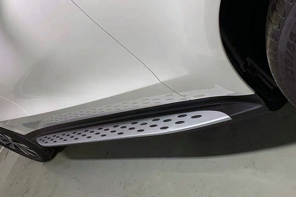 Treeplanken Mercedes EQC N293 (2019-Up)