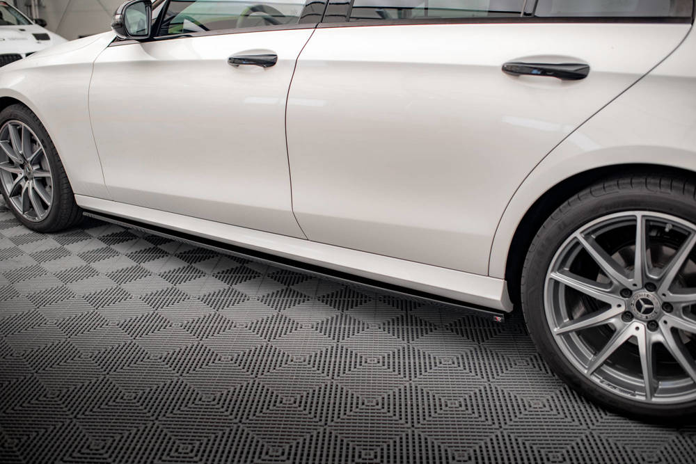 Zijskirts Mercedes E Klasse W213 FL AMG Line Maxton Glans Zwart