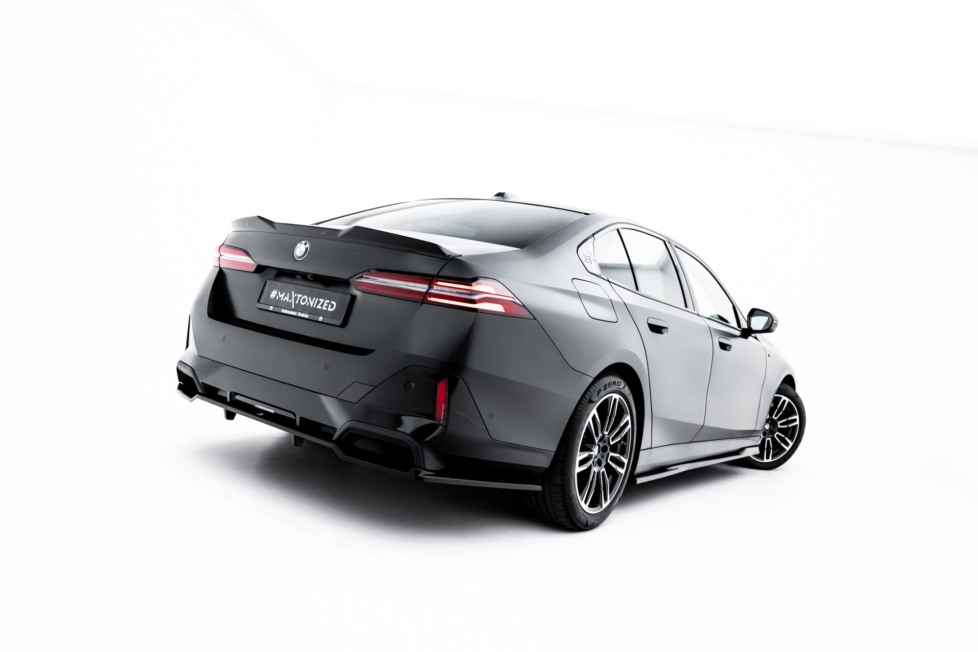 Bodykit BMW 5-serie G60 M-Pack Maxton Glanzend zwart V.1