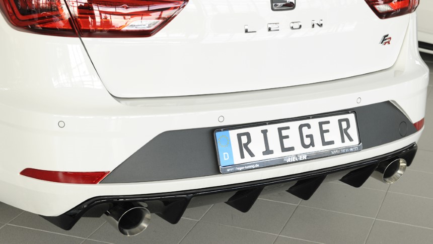 Diffuser Seat Leon FR (5F) orig. trekhaak Rieger sportuitlaat links + rechts glans zwart
