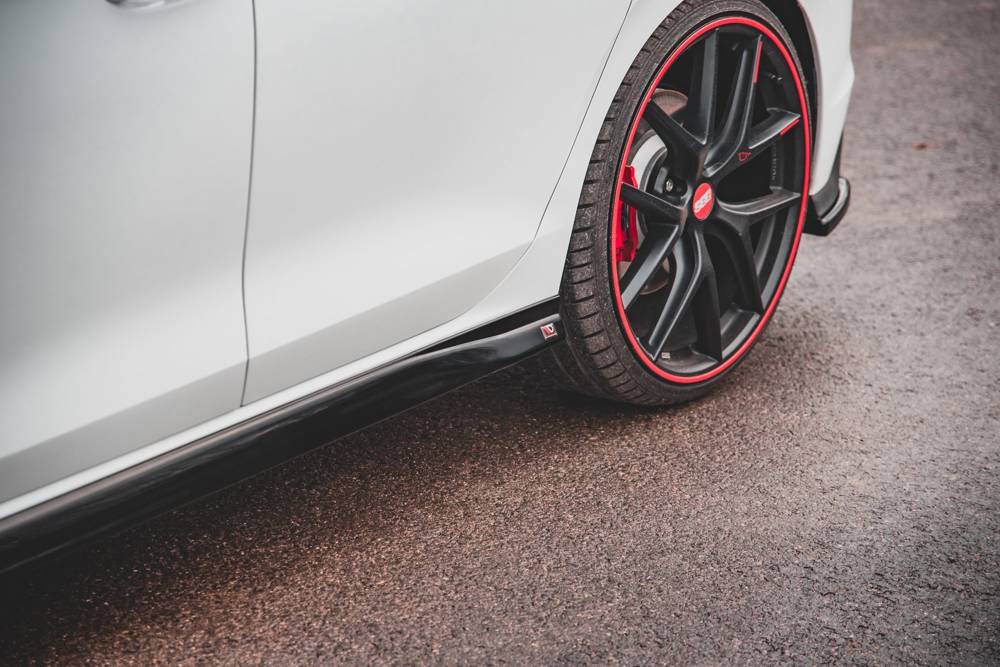 Zijskirts V.3 Volkswagen Golf 8 GTI / GTI Clubsport / R-Line Maxton Glans Zwart