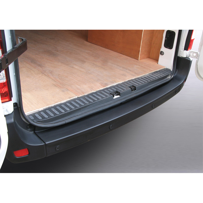 ABS Achterbumper beschermlijst  Opel Movano/Renault Master 2010- Zwart