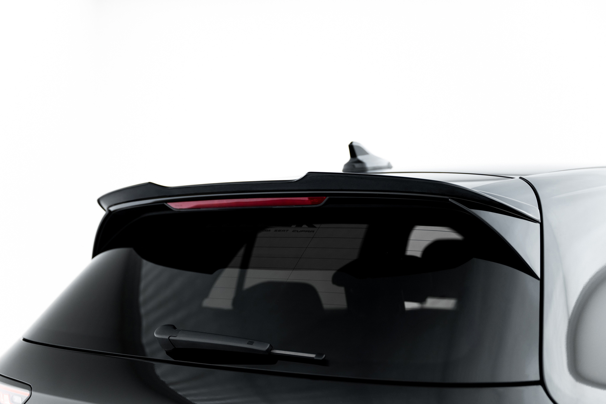 Spoiler V.2 Volkswagen Golf 8 Maxton Glans Zwart