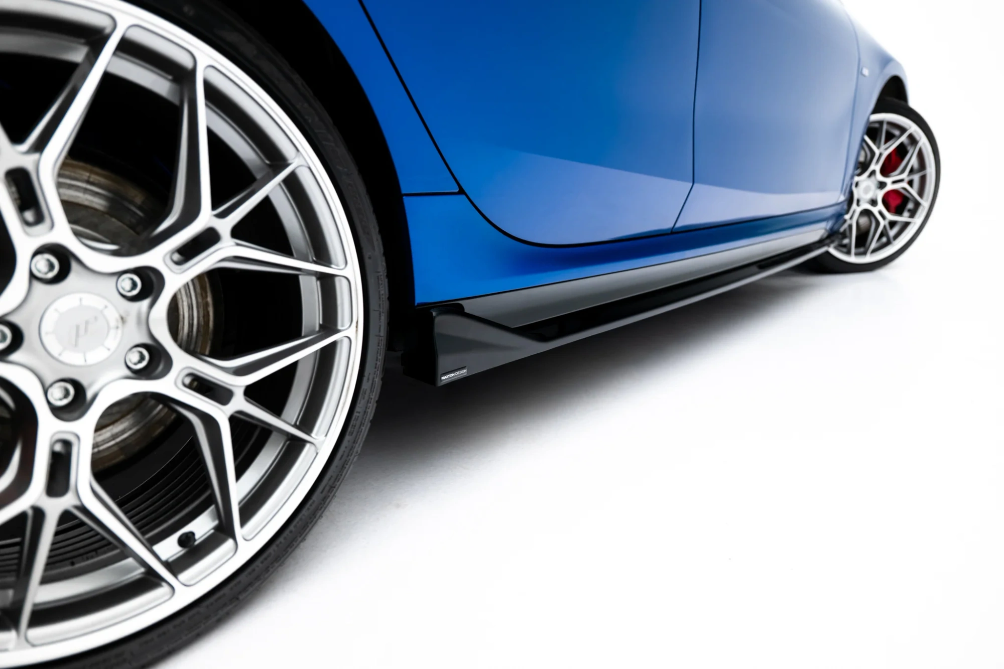 Zijskirts V.2 BMW M135i / 1 M-Pack F70 Maxton Glanzend zwart