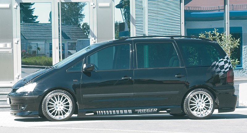 Zijskirts Seat Alhambra met 2 schacht en 2 uitsnedes Rieger