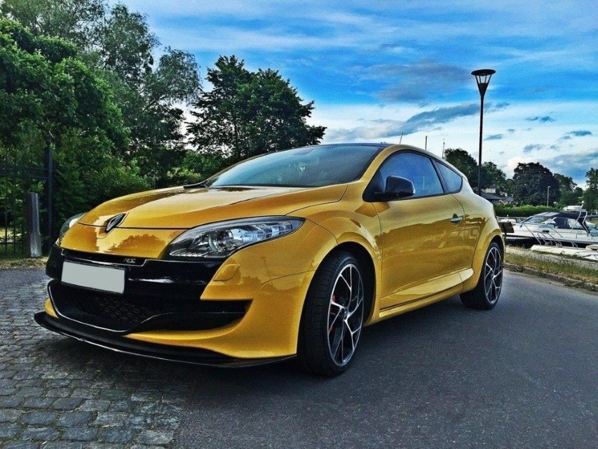 Voorspoiler Renault Megane 3 RS Maxton Design glans zwart V.2