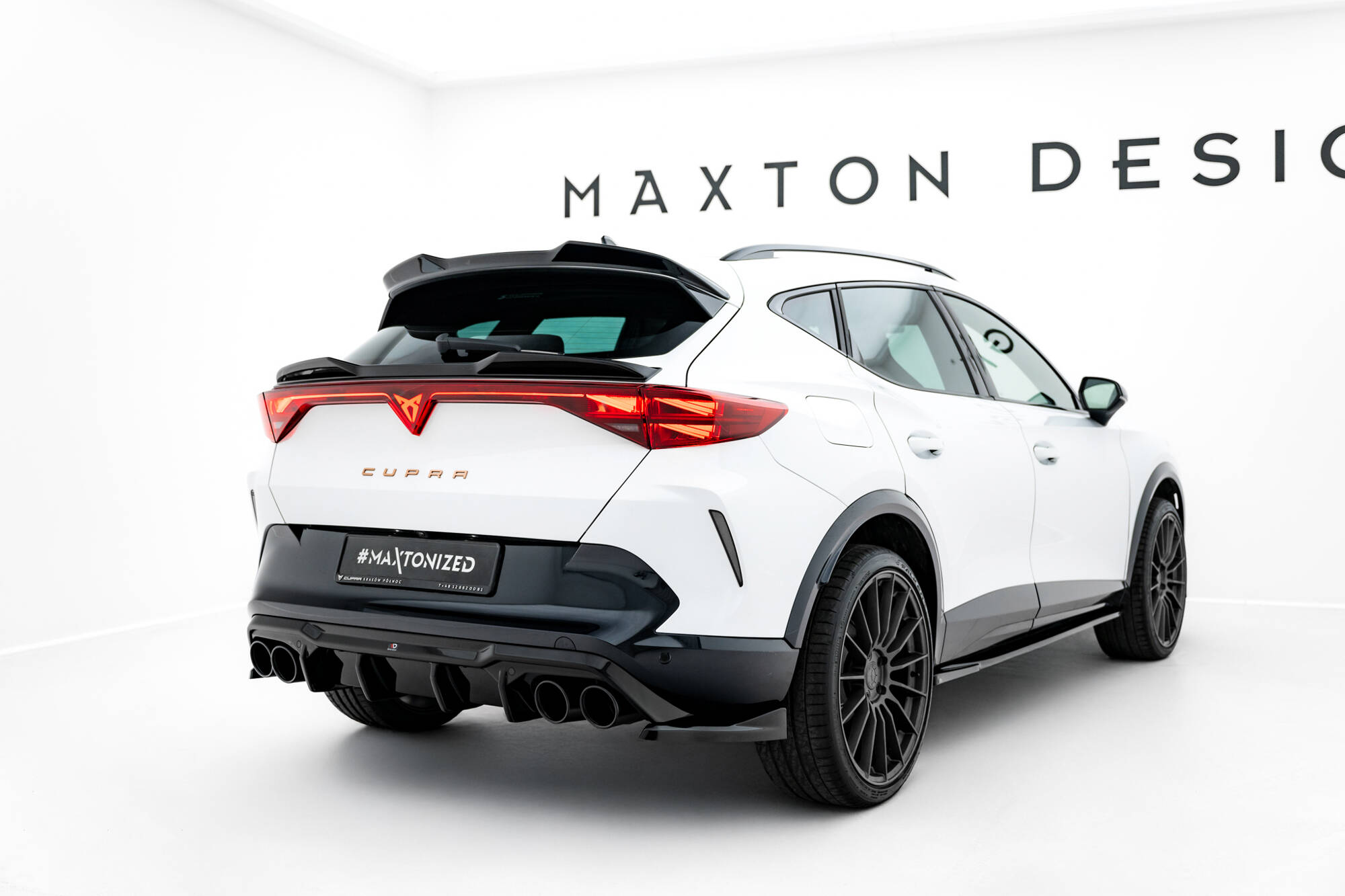 Zijdiffuser V.4 Cupra Formentor Maxton Glans Zwart