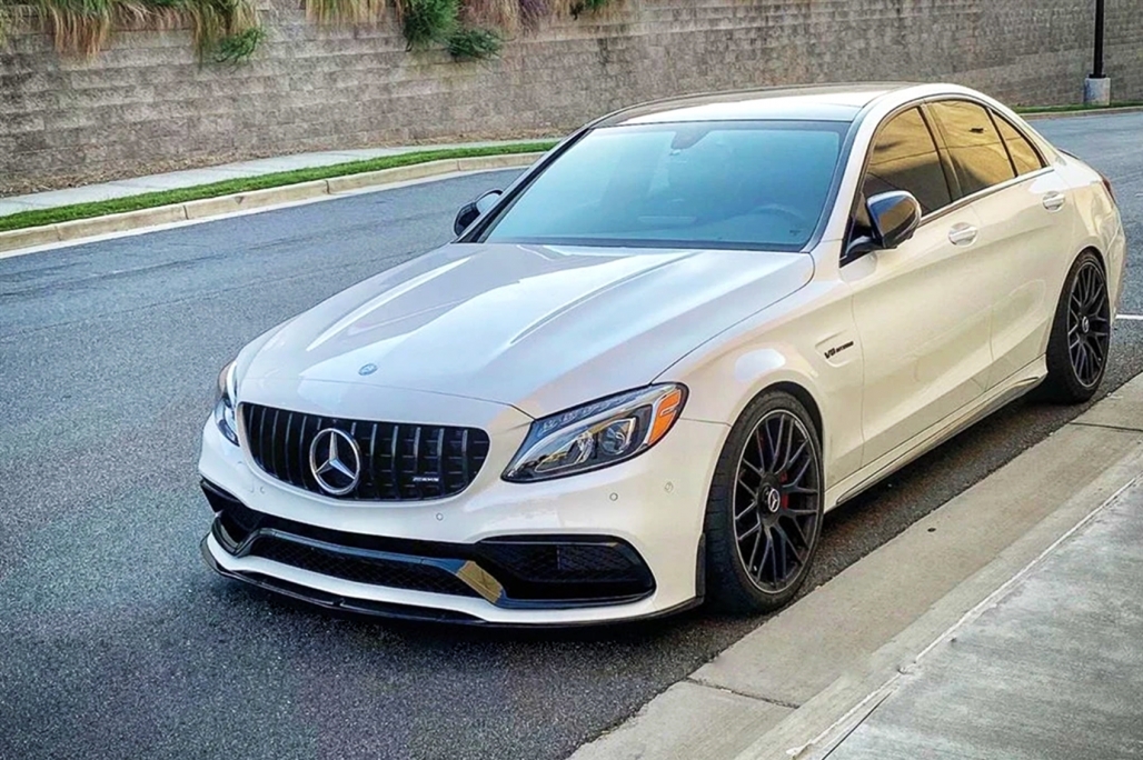Voorspoiler Mercedes W205 C63 AMG Edition 1 Glans zwart