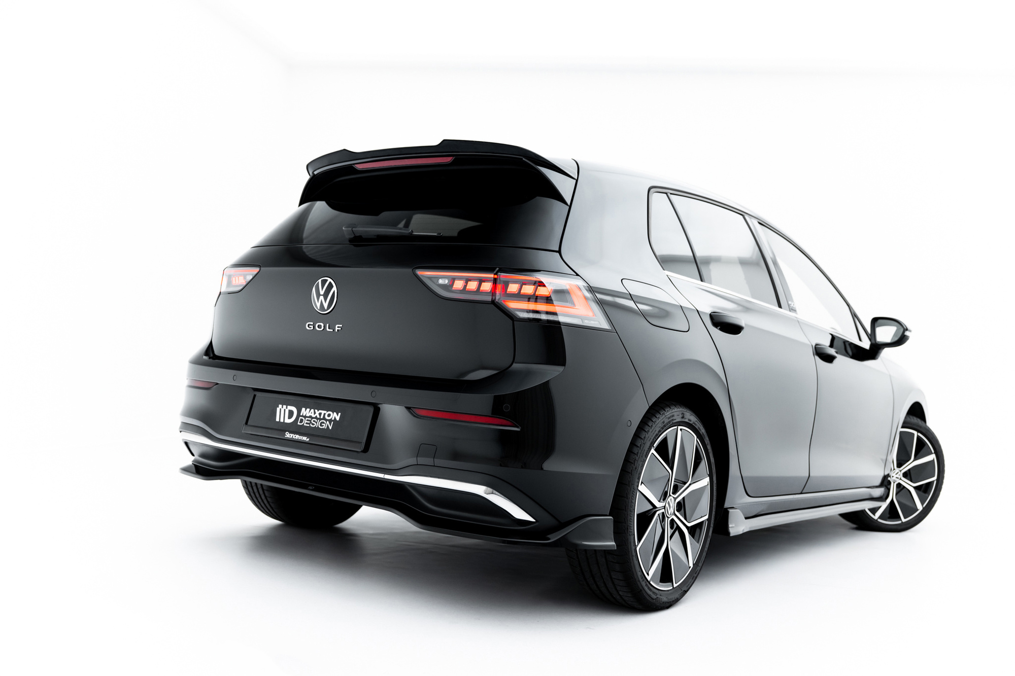 Spoiler V.2 Volkswagen Golf 8 Maxton Glans Zwart