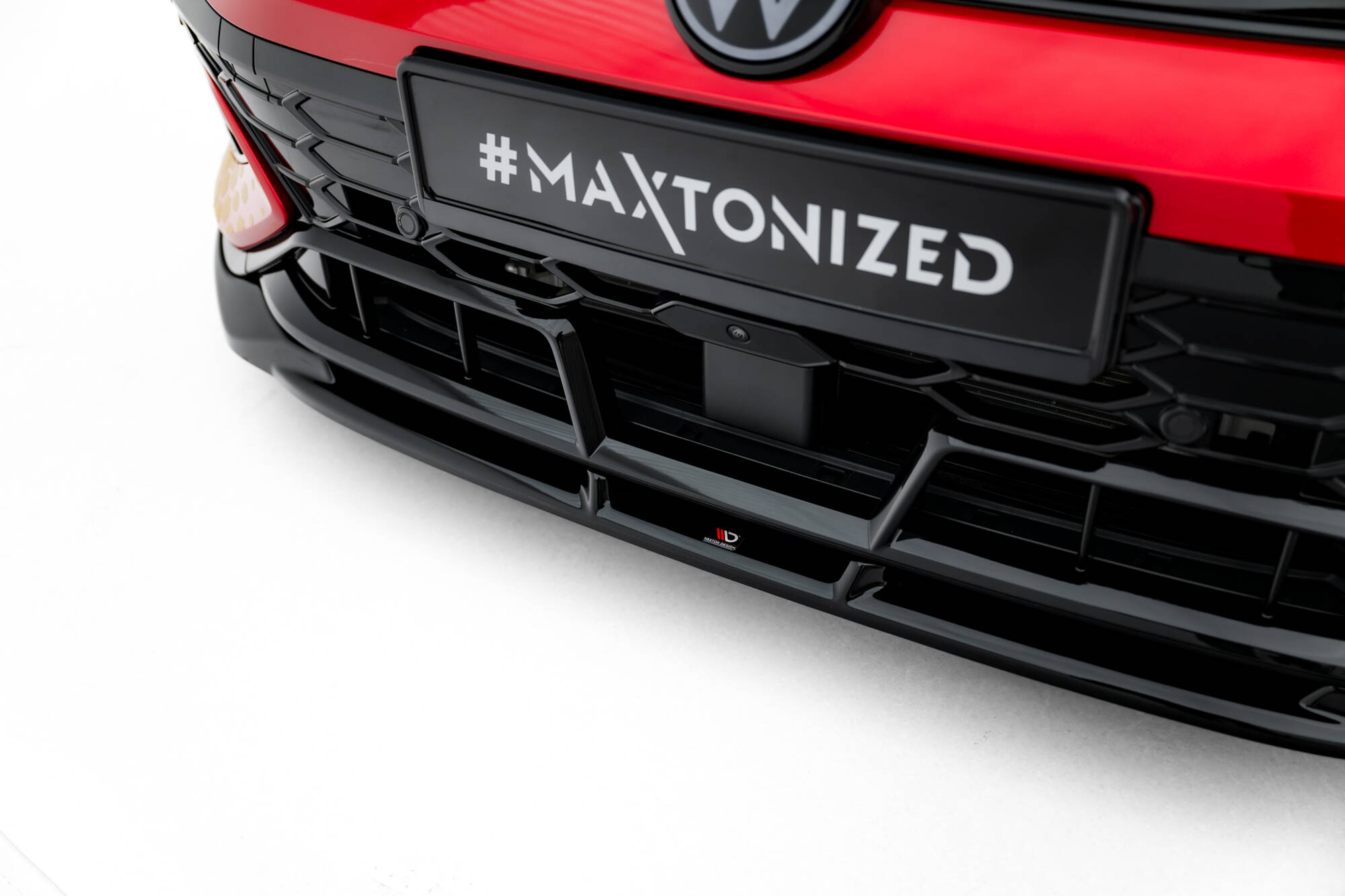 Voorspoiler V.1 Volkswagen Golf GTI Clubsport MK8 Facelift Maxton Glanzend zwart