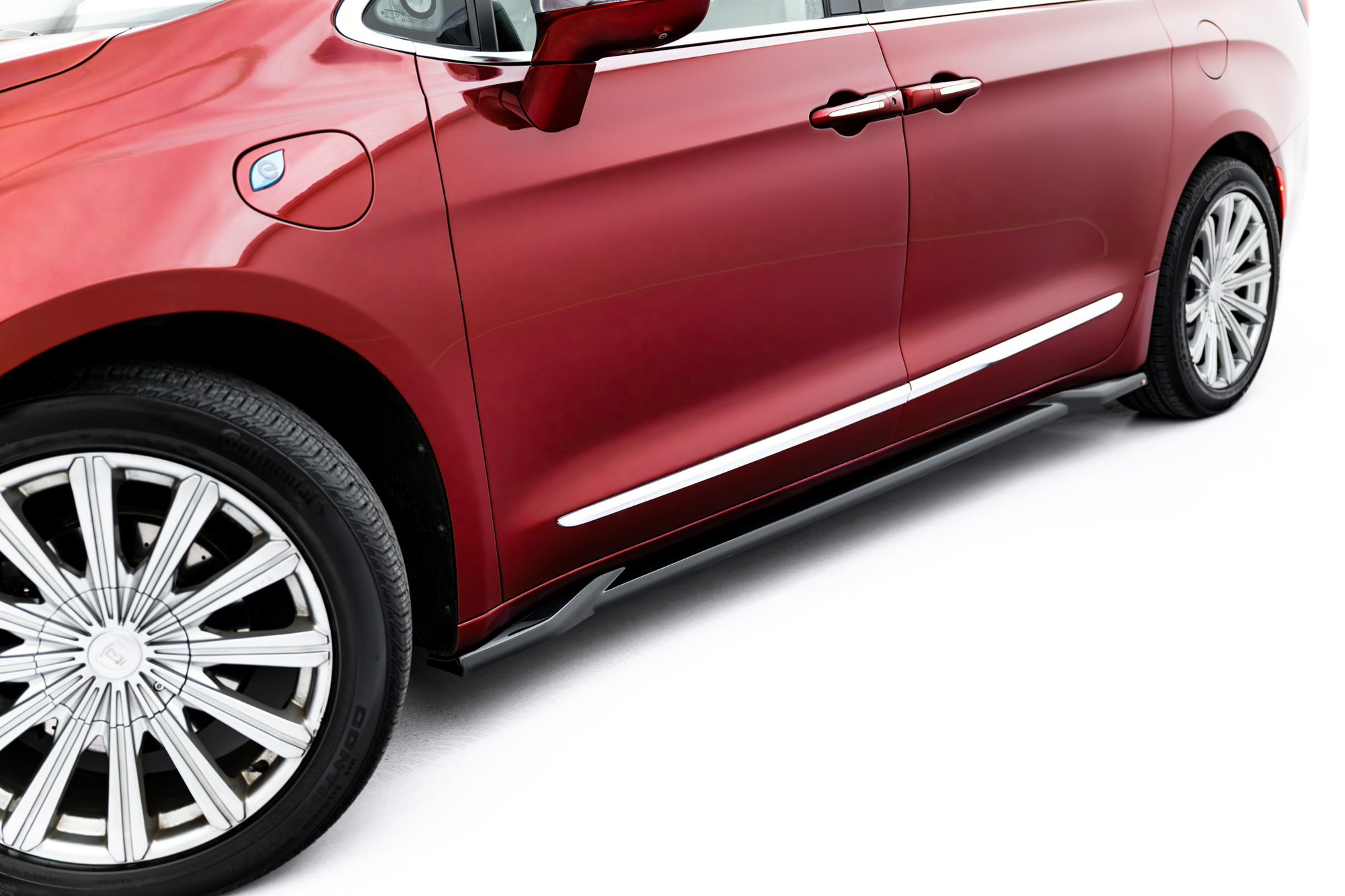Bodykit Chrysler Pacifica Mk2 V.2 Glans Zwart