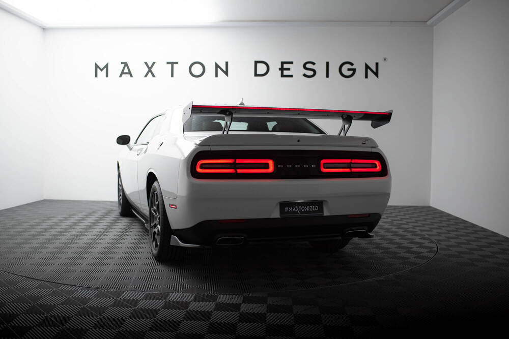 Carbon Spoiler + LED Dodge Challenger MK3