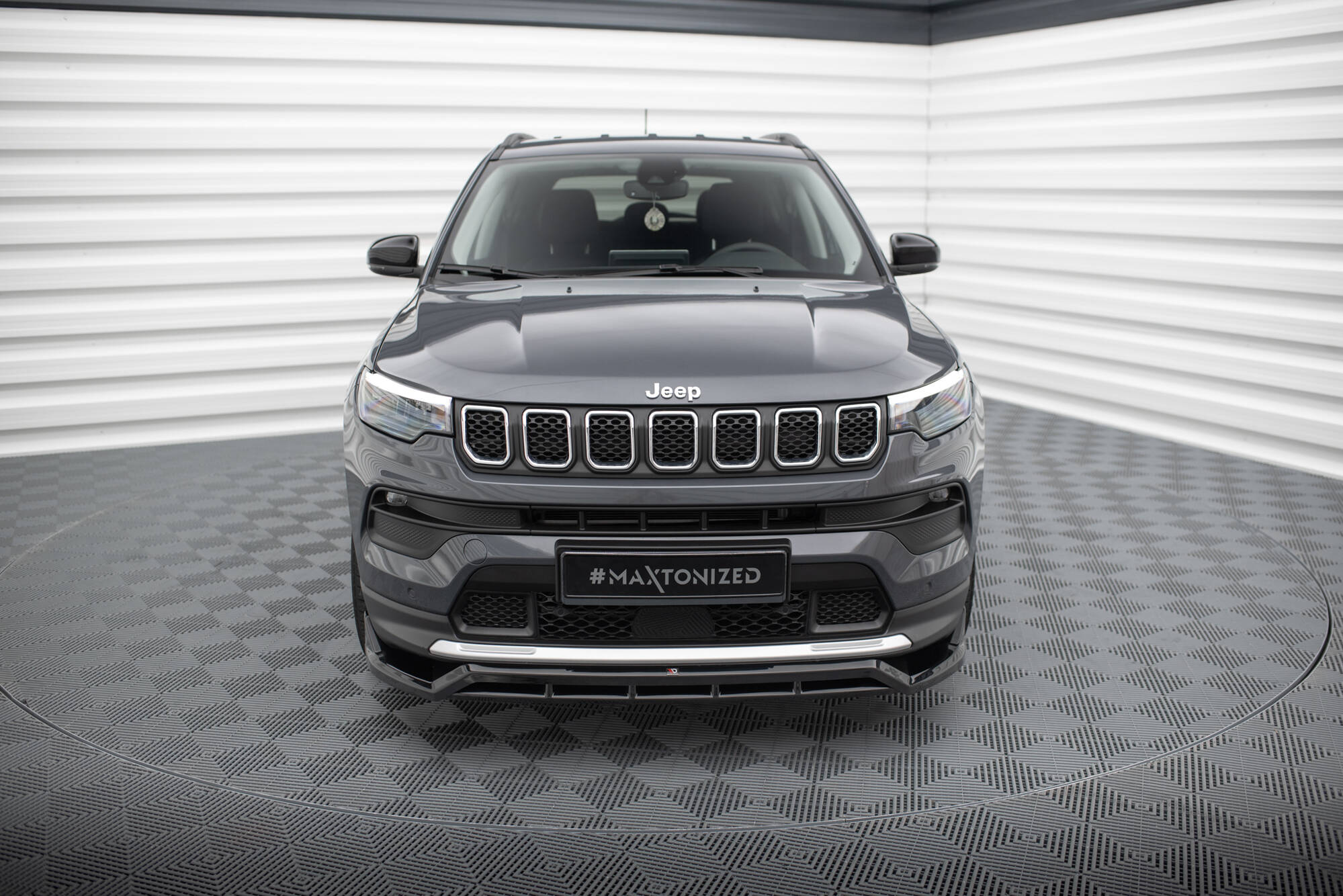 Bodykit Jeep Compass Limited MK2 Facelift Maxton Glanzend zwart