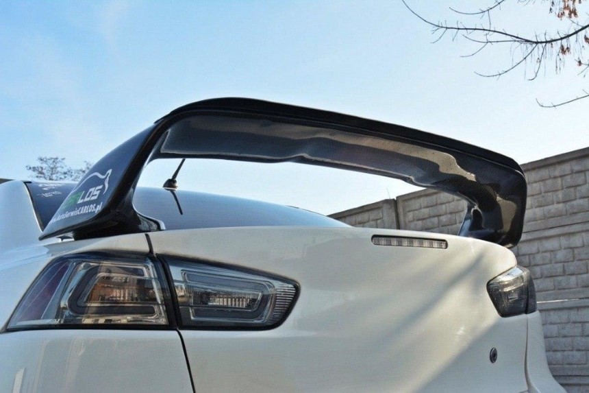 Spoiler cap Mitsubishi Lancer Evo X Maxton Design glans zwart