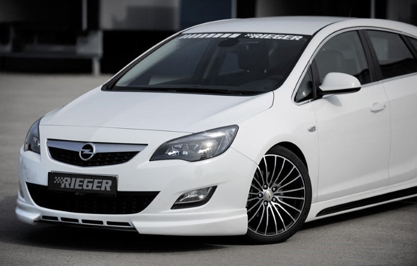 Voorspoiler lip Opel Astra J met zijribben Rieger