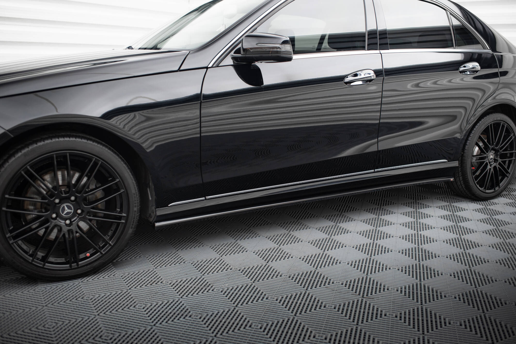 Bodykit Mercedes-Benz E Sedan W212 Facelift (2012–2016)