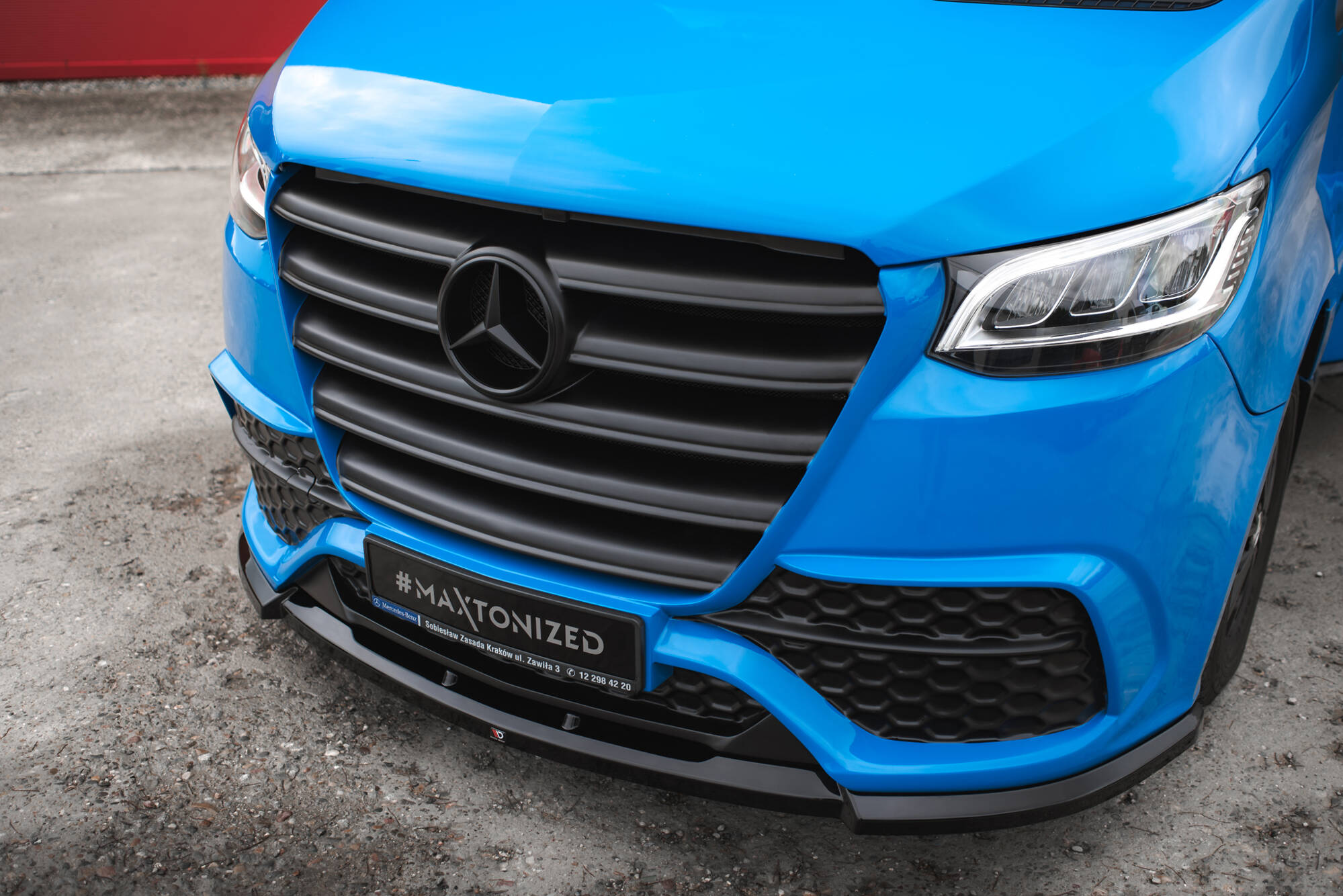 Voorspoiler Mercedes-Benz Sprinter MK3 Maxton Glanzend zwart