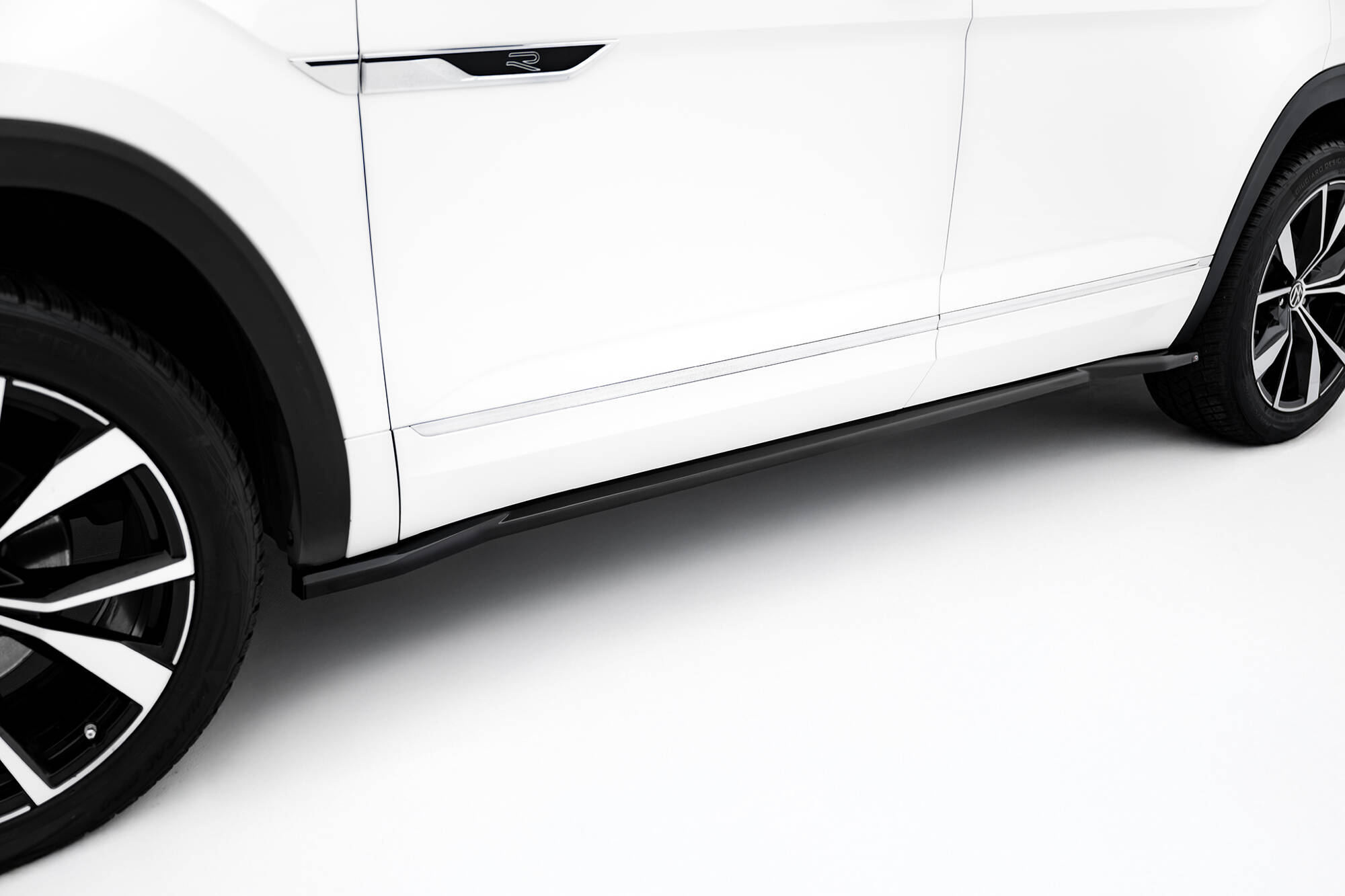 Zijskirts Volkswagen Atlas R-Line MK1 Facelift 2 Maxton Glanzend zwart