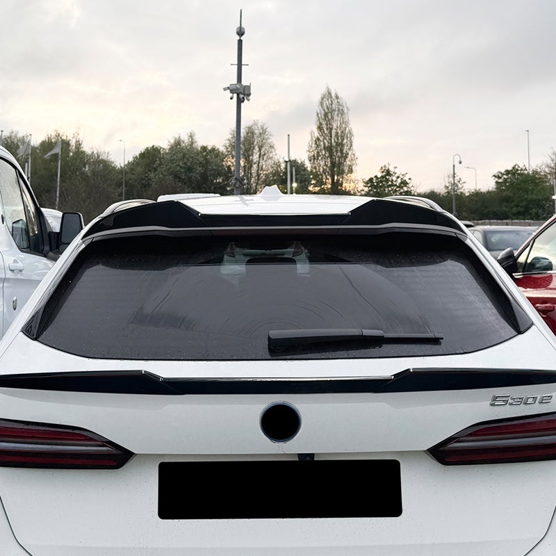 Dakspoiler (Spoiler Cap)  BMW 5-Serie G61 Touring 2024- (ABS Glanzend zwart)