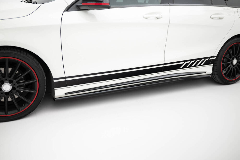 Zijskirts Mercedes-Benz CLA AMG-Line C117