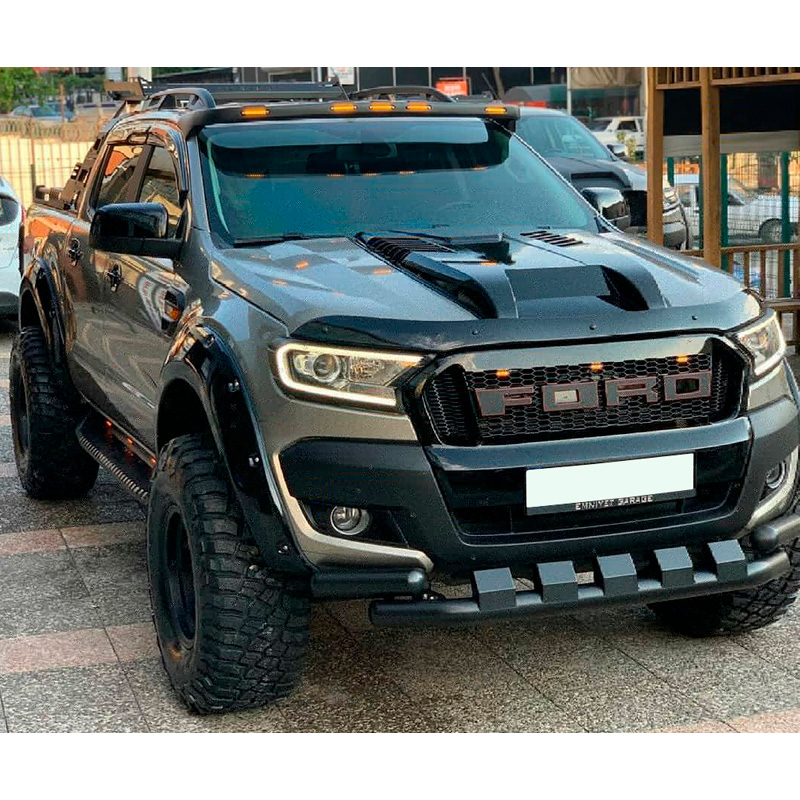 Motorkapluchtinlaat (Scoop)  Ford Ranger T7/T8 2015-2022 - Glanzend zwart