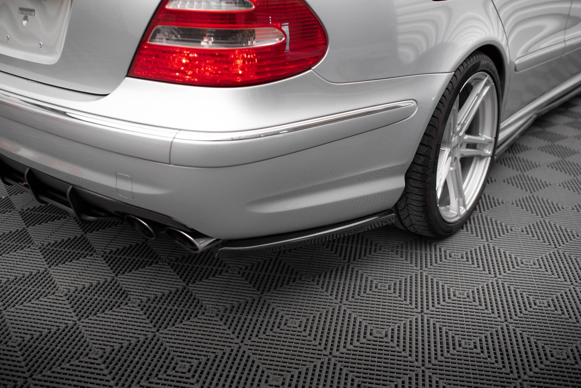 Bodykit Mercedes-Benz E 55 AMG W211 (2003–2006)