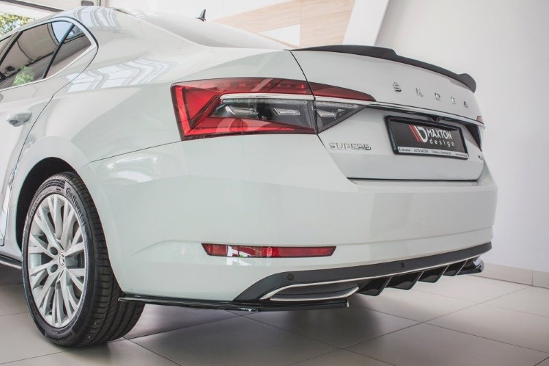 Diffuser Skoda Superb 3 FL Maxton Design glans zwart