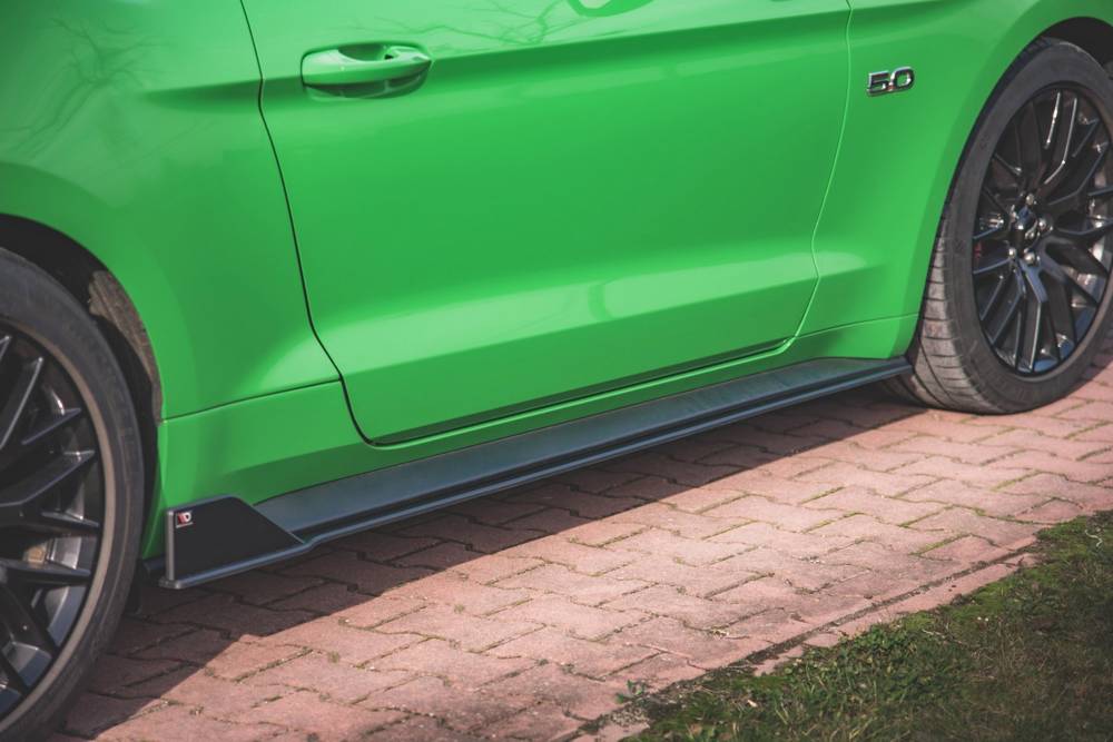 Street Pro Zijskirts met Canards V.2 Ford Mustang GT MK5 FL Maxton